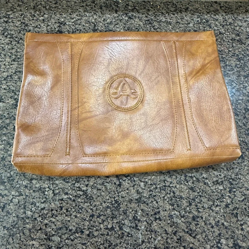 Vintage 1975 American Tourister Tan Faux Leather Document Clutch Bag Japan Made